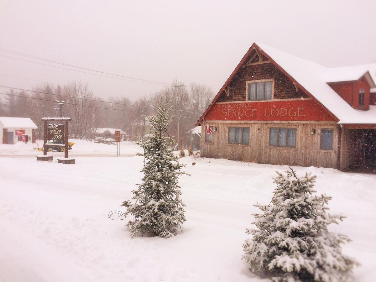 Adirondack Spruce Lodge Wilmington Exterior photo